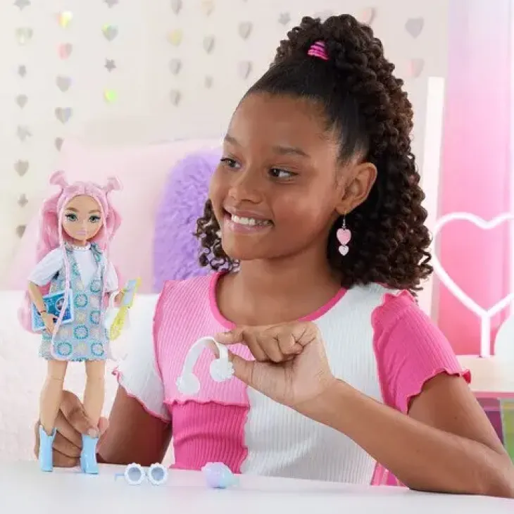Barbie dream besties daisy