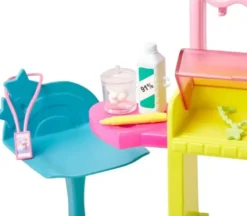 Barbie skipper first job lävistäjä