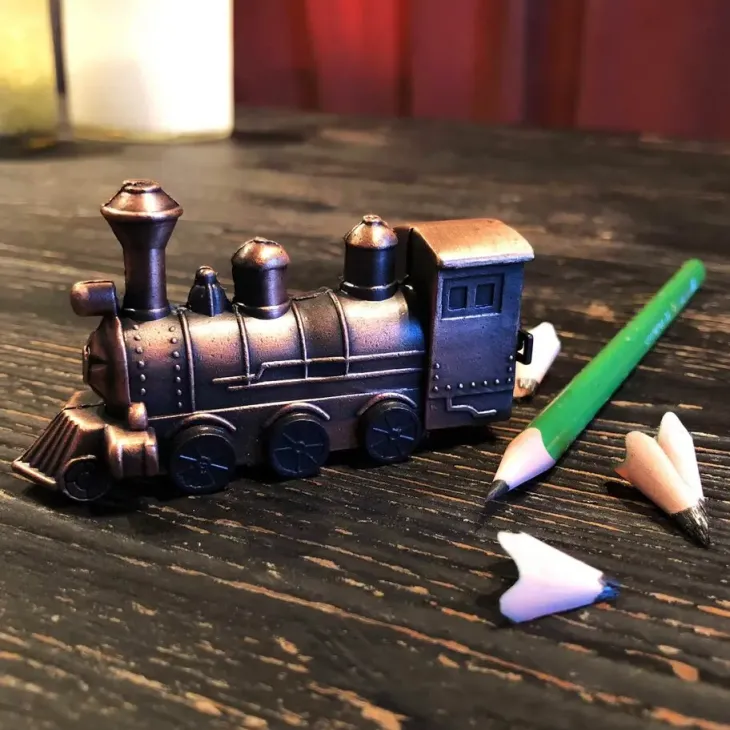Die-cast veturi teroitin