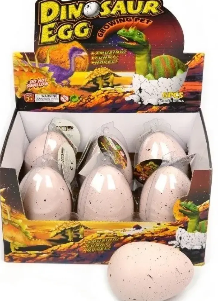 Iso dinosauruksen muna kuoriutuva