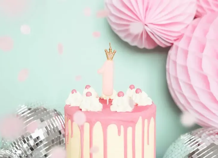 Kakkukynttilä pinkki 1 kruunulla