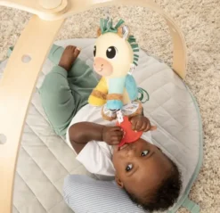 Lamaze carson hevonen clip & go