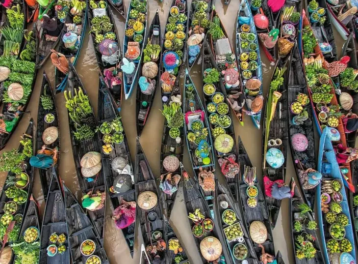 Ravensburger floating market indones 500