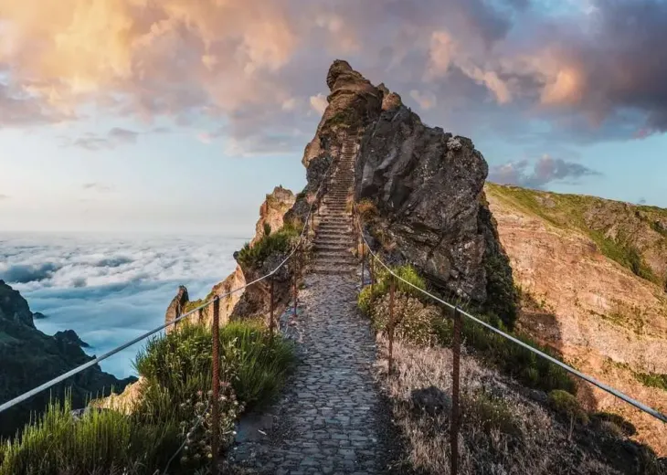 Ravensburger pathway to heaven 1000p