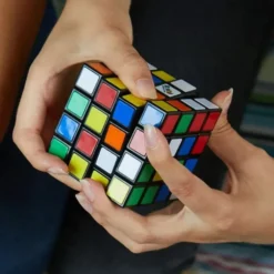 Rubikin kuutio 4x4
