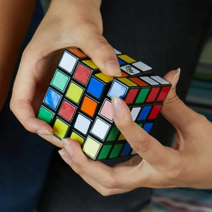 Rubikin kuutio 4x4