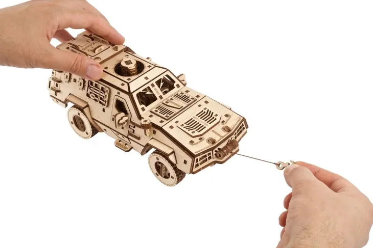 Ugears dozor-b combat vehicle